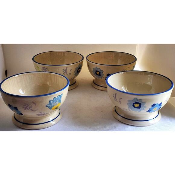 BOWLS-KIMBERLY HODGES-Hallmark-Cereal/Soup/Noodle-Blue-Light Cream-Footed-Set 4 - Picture 2 of 12